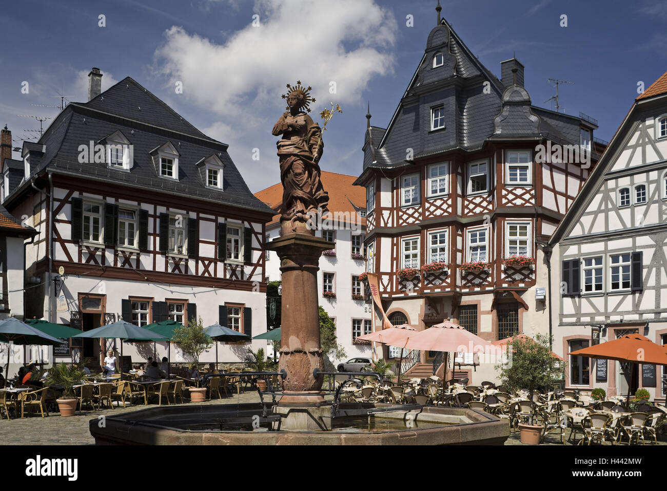 Germany, Hessen, home Heppen, marketplace, Liebighaus, well, town, architecture, building, half-timbered, market, half-timbered houses, half-timbered architecture, architecture, historically, cafes, sunshades, outside, sunny, well pillar, Stock Photo