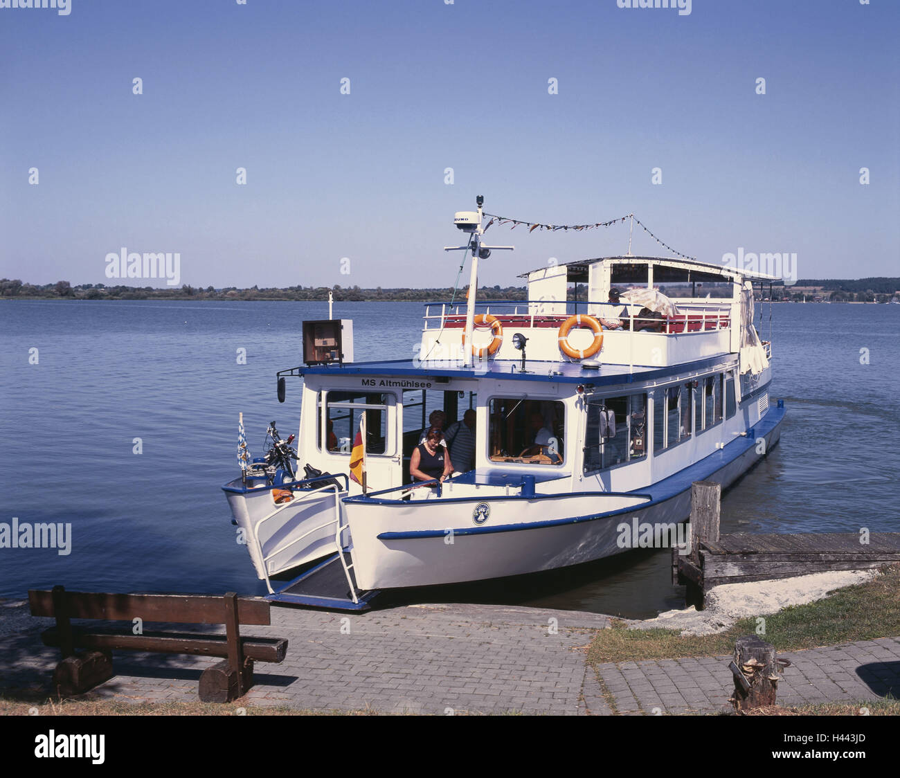 Germany, Franconia, Gunzenhausen, Altmuehl lake, holiday ship, Bavaria