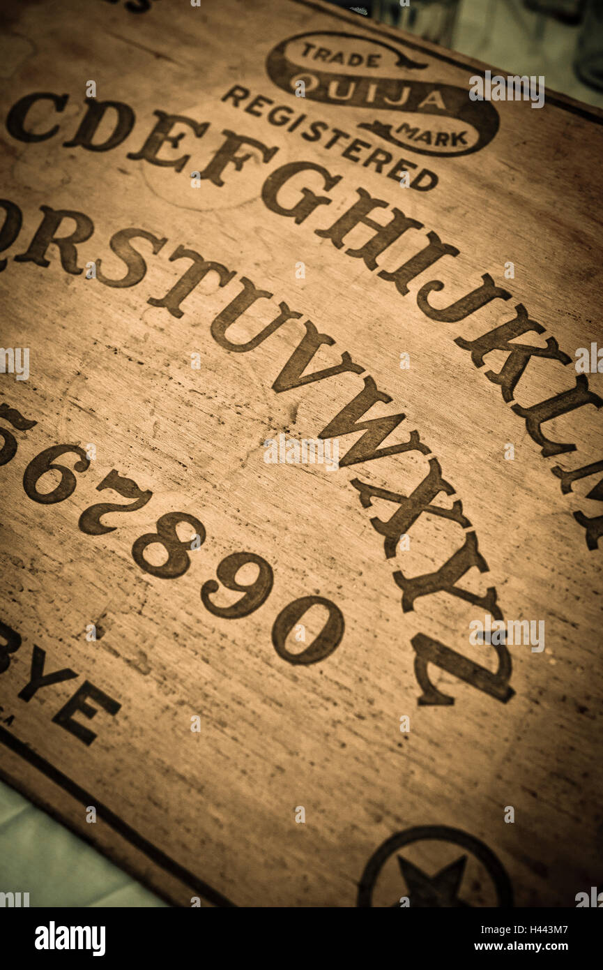 Ouija board used to communicate with the dead Stock Photo