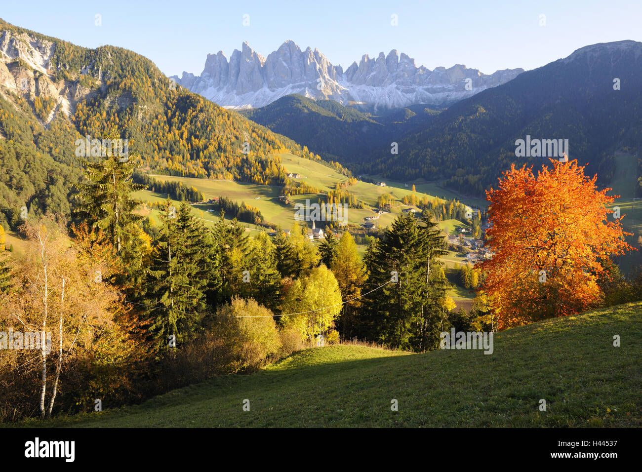 Italy, South Tirol, the Dolomites, Villnösstal, St. Magdalena, Geislergruppe, Stock Photo