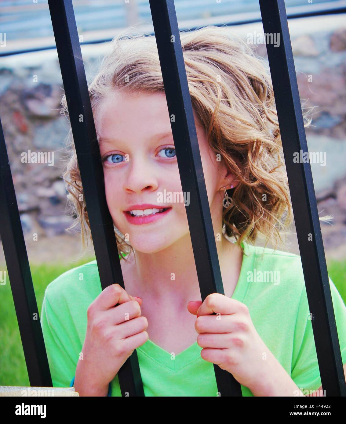 Little girl in green shirt hires stock photography and images Alamy