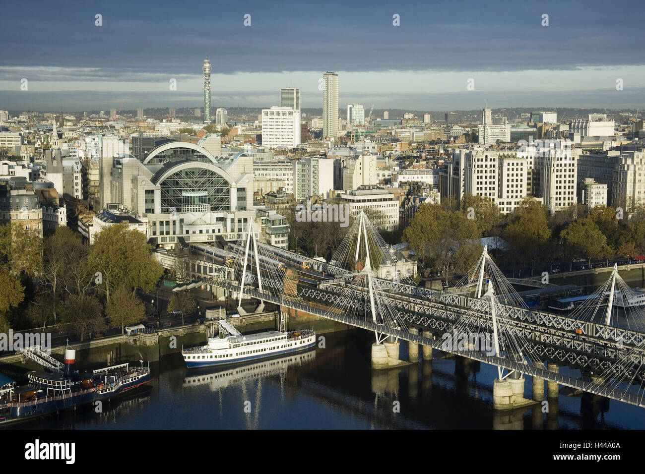 Great Britain, London, town overview, the Thames Stock Photo Alamy