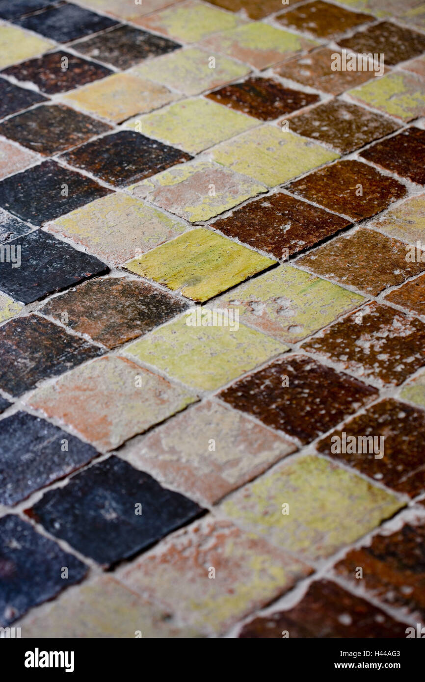 old tiled floor Stock Photo - Alamy