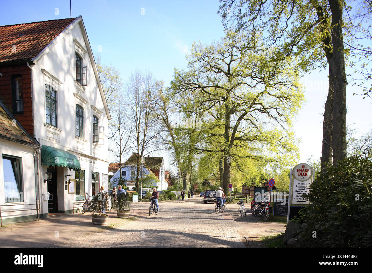 Dorfstraße hi-res stock photography and images - Page 12 - Alamy