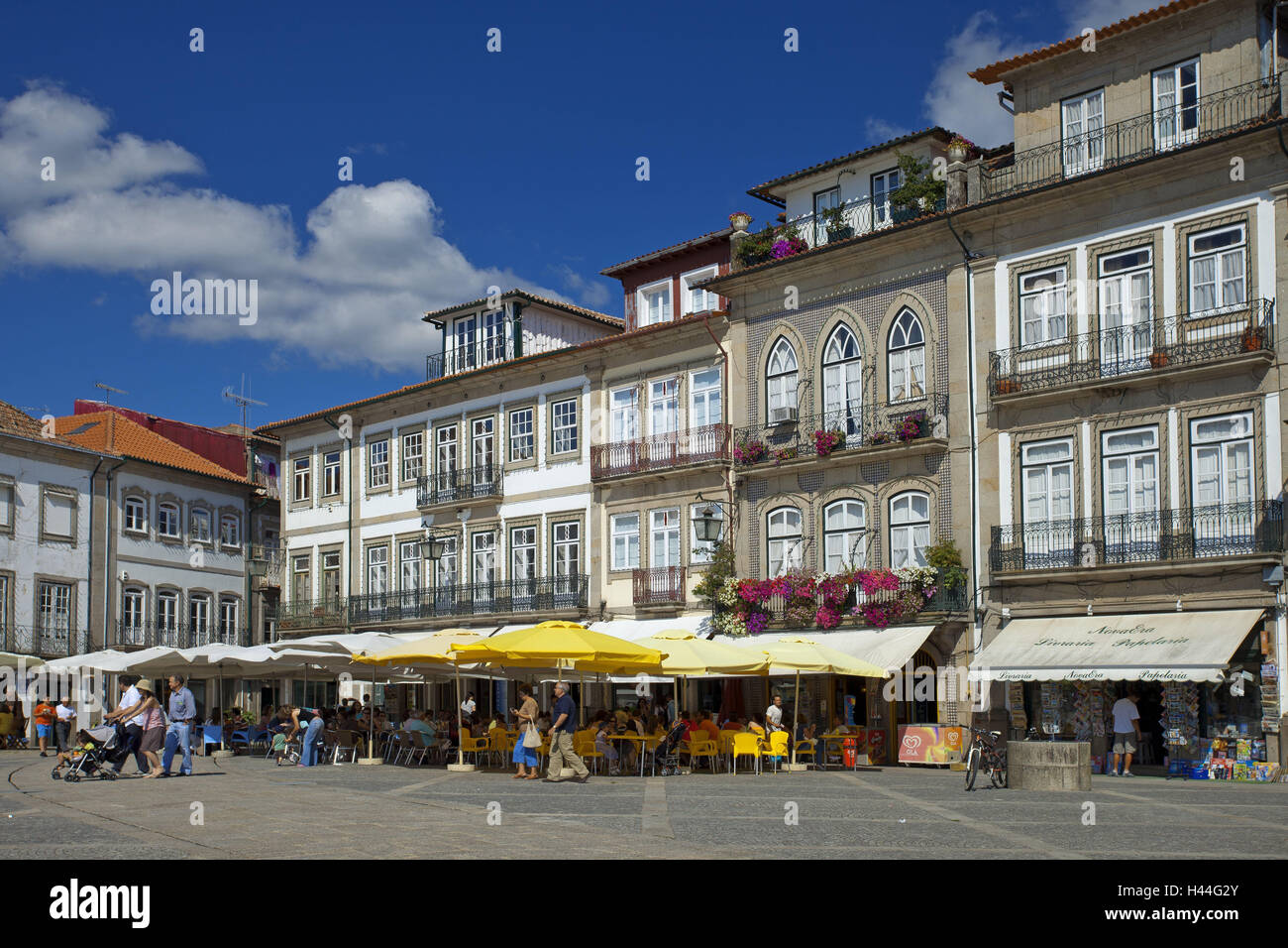 Portugal, Ponte de Lima, Old Town, marketplace, street cafes, Stock Photo