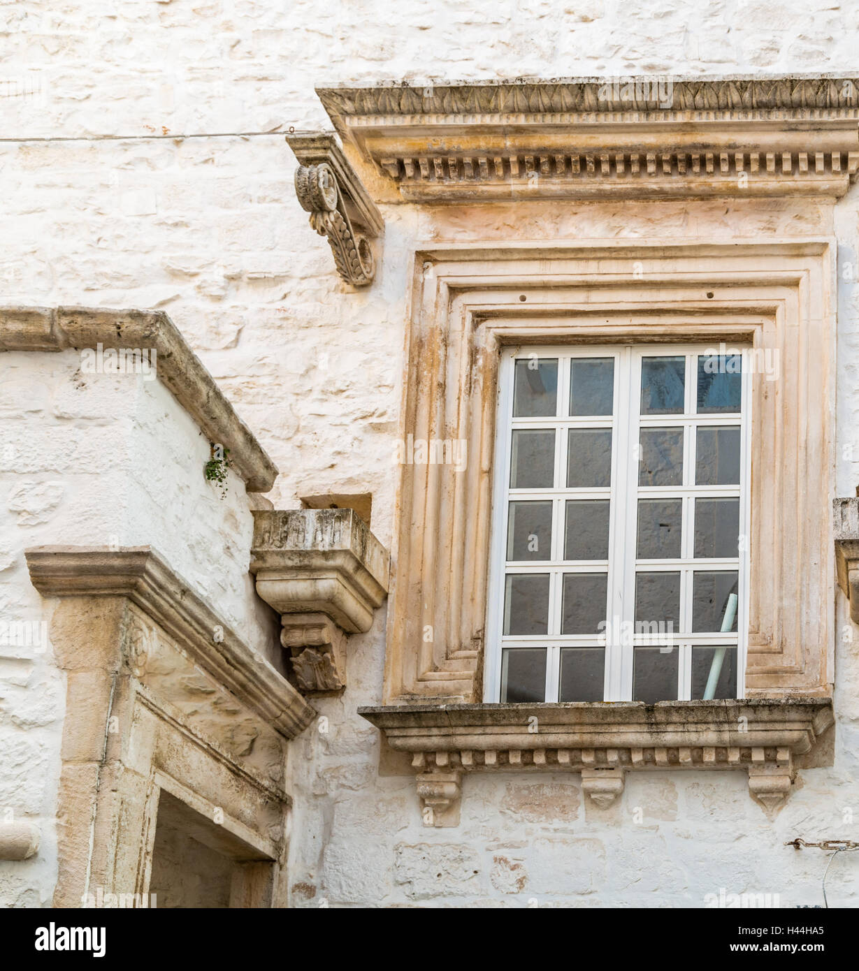 Locorotondo, Apulia, Italy, windows of whitewashed house Stock Photo