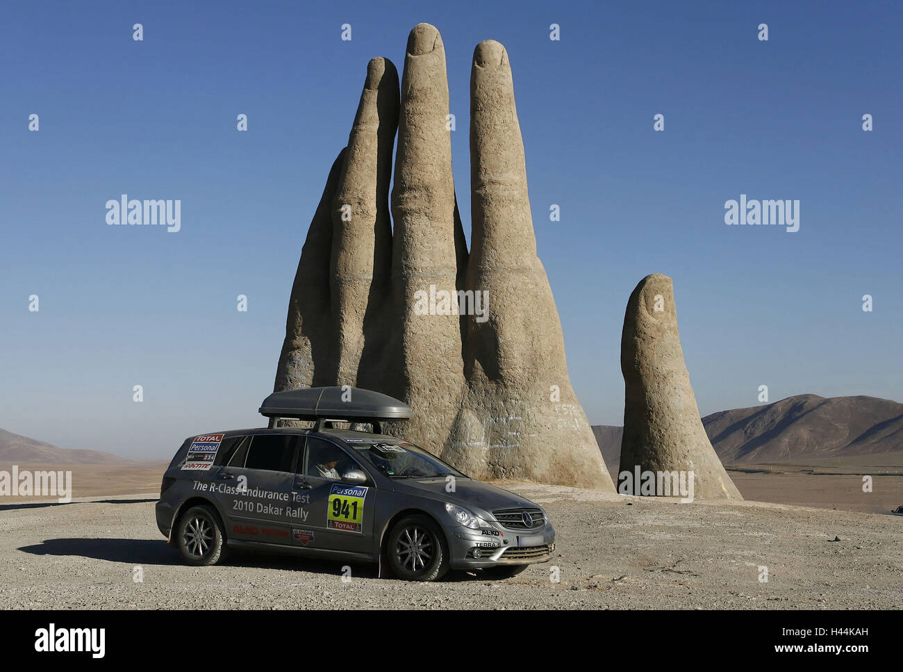 Rally Dakar 2010, Mercedes R class, Escort vehicle, Monument, Hand, 8th stage, Stock Photo