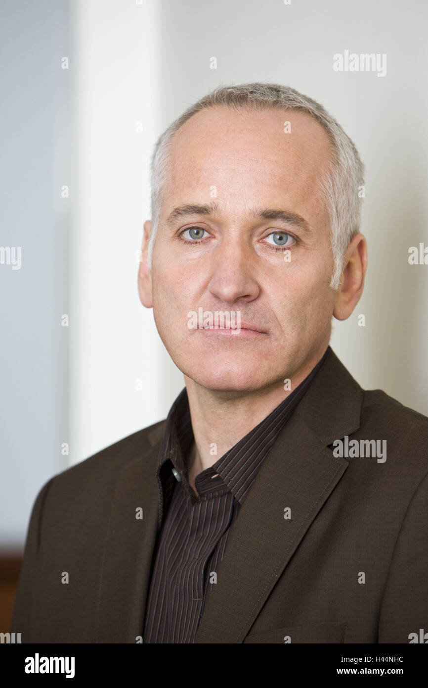 Portrait man 40 years hi-res stock photography and images - Alamy