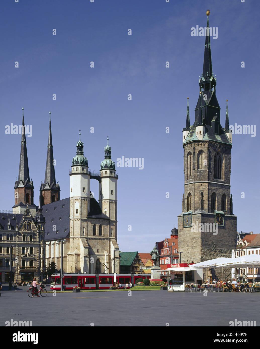 Germany, Saxony-Anhalt, Halle in, the hall, marketplace, church St. Marien, scuffle monument, red tower, streetcar, town, hall, place of interest, space, building, church, market church, St. Marien, Marien's church, hall church, late Gothic, towers, steep Stock Photo