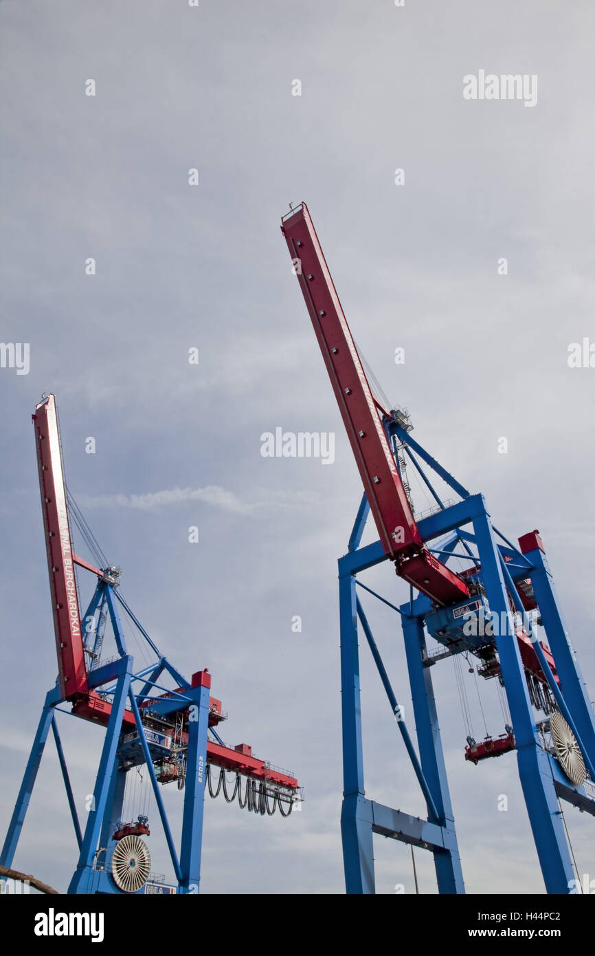 Germany, Hamburg, harbour, loading engines Stock Photo - Alamy