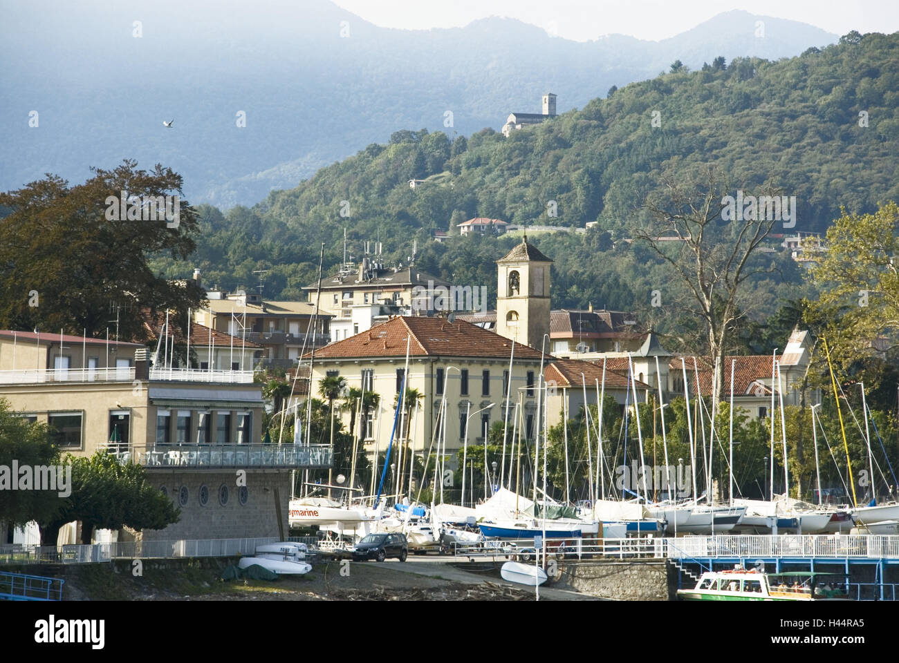 Italy, Northern Italy, Luino, local view, harbour, Stock Photo
