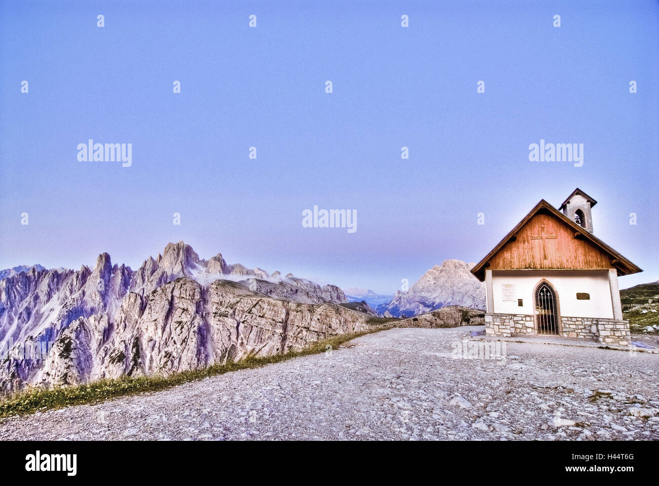 Italy, South Tirol, Alpini chapel, Sextener Dolomiten (mountains), 2314 m, Drei Zinnen (mountain), Stock Photo