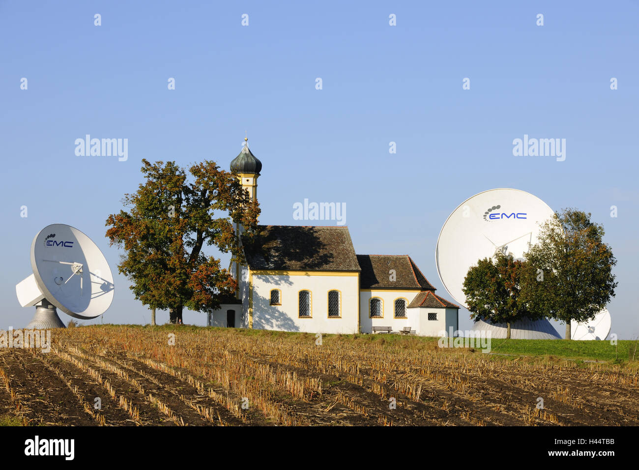 Germany, Bavaria, Raisting, earth station, pilgrimage church St. John in the field, Stock Photo