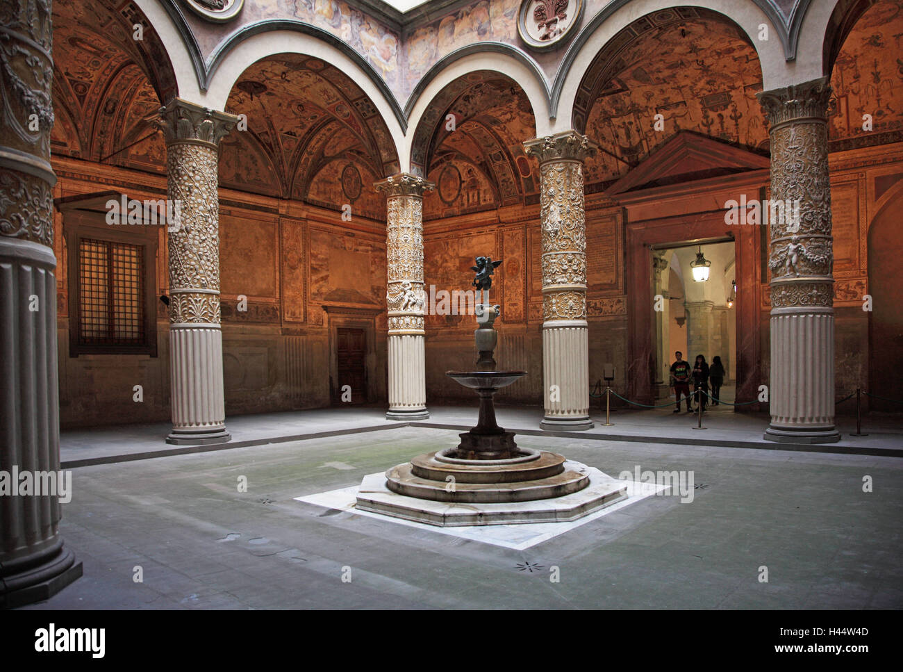 Palazzo vecchio court hi-res stock photography and images - Alamy