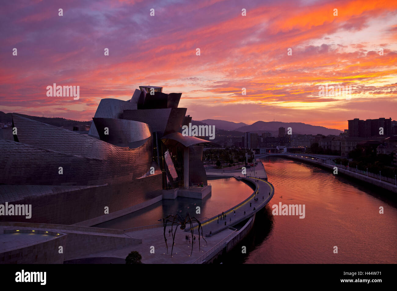 Spain, Basque country, Bilbao, Guggenheim Museum, afterglow, Stock Photo