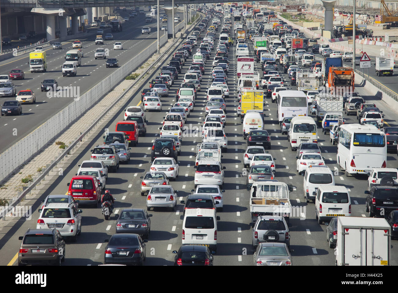 United Arab Emirates, Dubai, Sheik Zayed Road, street scene, traffic jam, Stock Photo