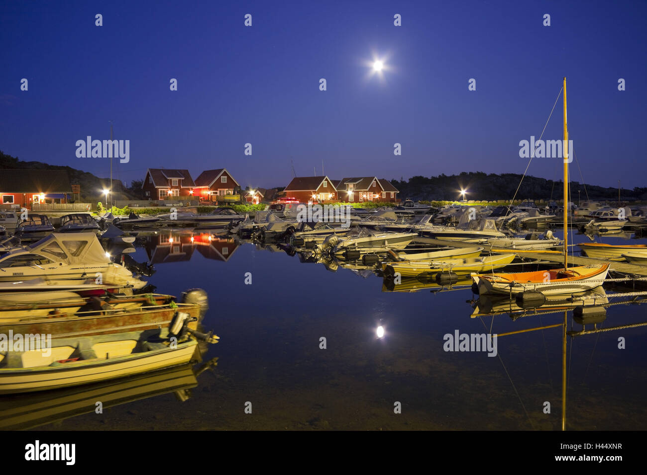 Norway, Ostfold, Kirköy, harbour, evening, full moon, Stock Photo