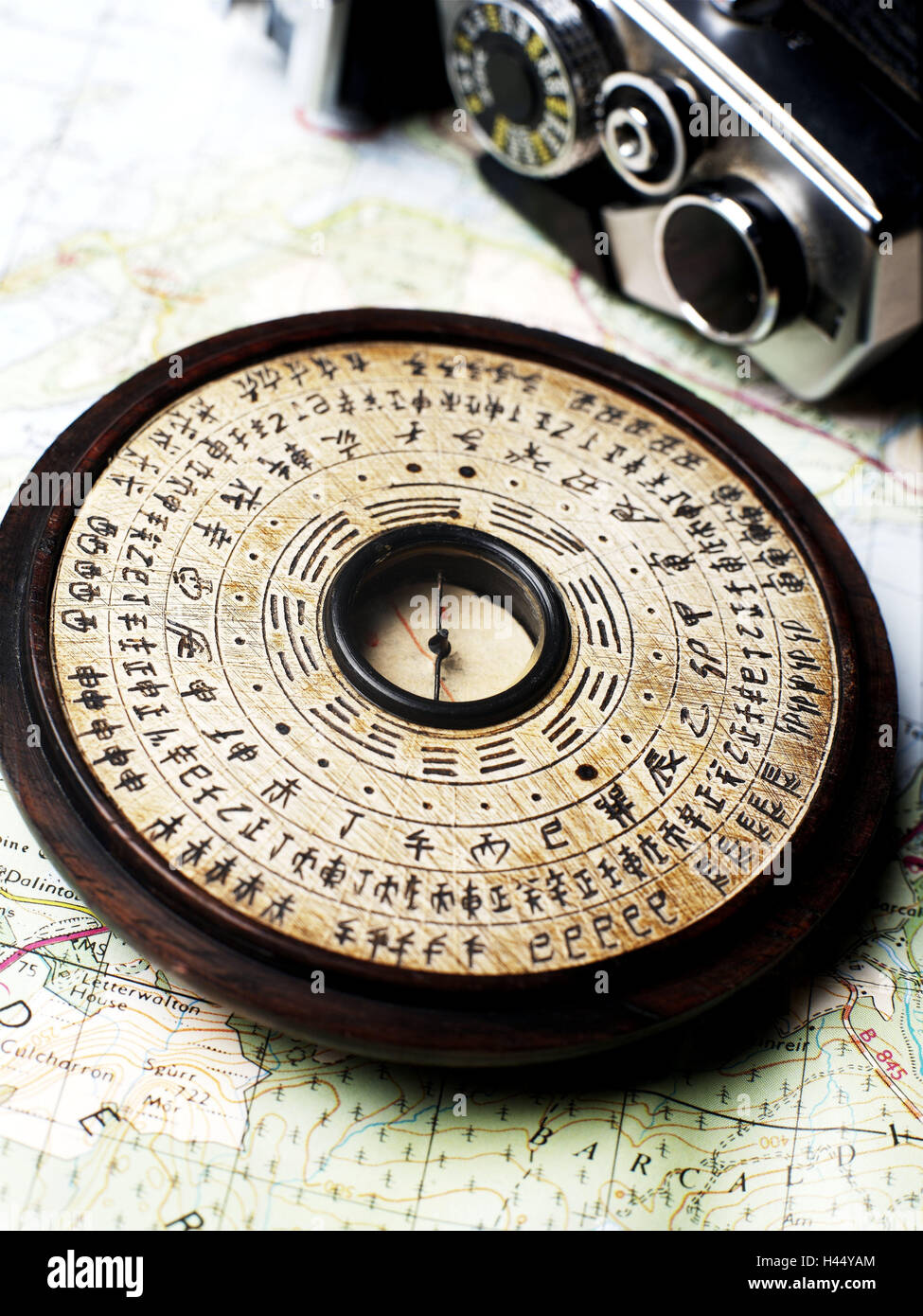 Historical compass hi-res stock photography and images - Alamy