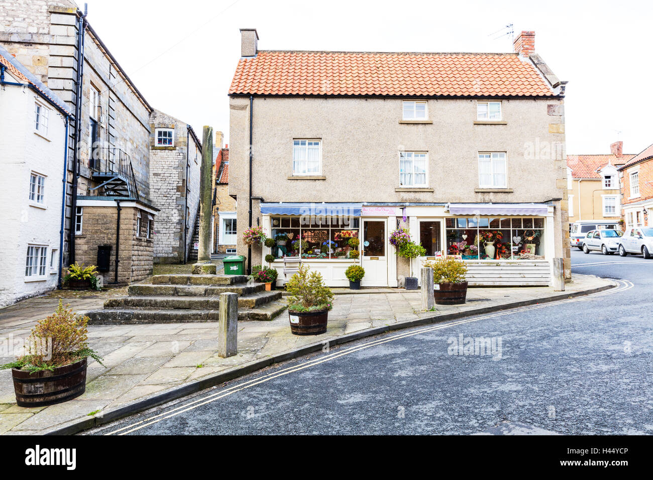 kirkbymoorside Yorkshire village centre street road shops homes store