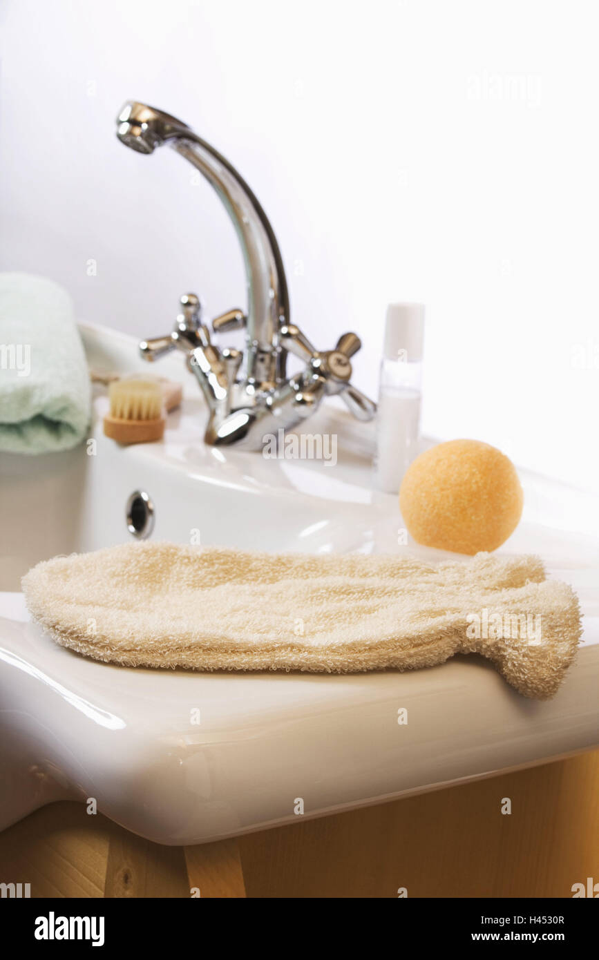 Bath, sink, face cloth, soap, bathroom, hand sink, bath armatures, cosmetics brush, armature, tap, towel, massage glove, soap sphere, Beauty, care, personal care, beauty care, hygiene, cosmetics, body hygiene, cosmetics article, detail, hygiene article, Rubbing down, Cleanliness, Cleanness, clean, background blur, nobody, inside, Stock Photo
