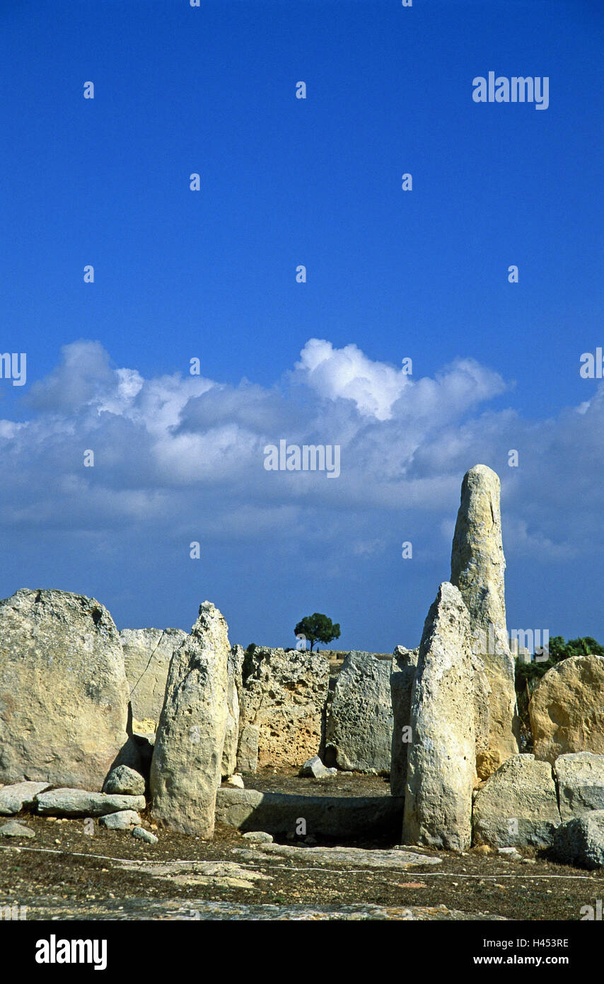 Island Malta, Hagar Qim, temple comlex, sandstones, vertical, Mediterranean island, temple complex, temple setting, structures antique, architecture historically, temple, ruins, remains, expiration, story, culture, megalithic culture, place of interest, o Stock Photo
