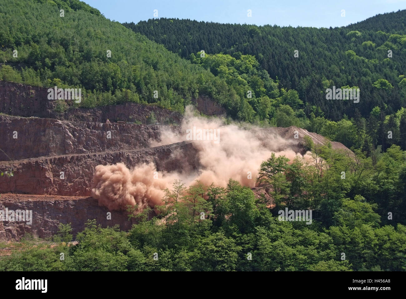 Quarry explosion hires stock photography and images Alamy