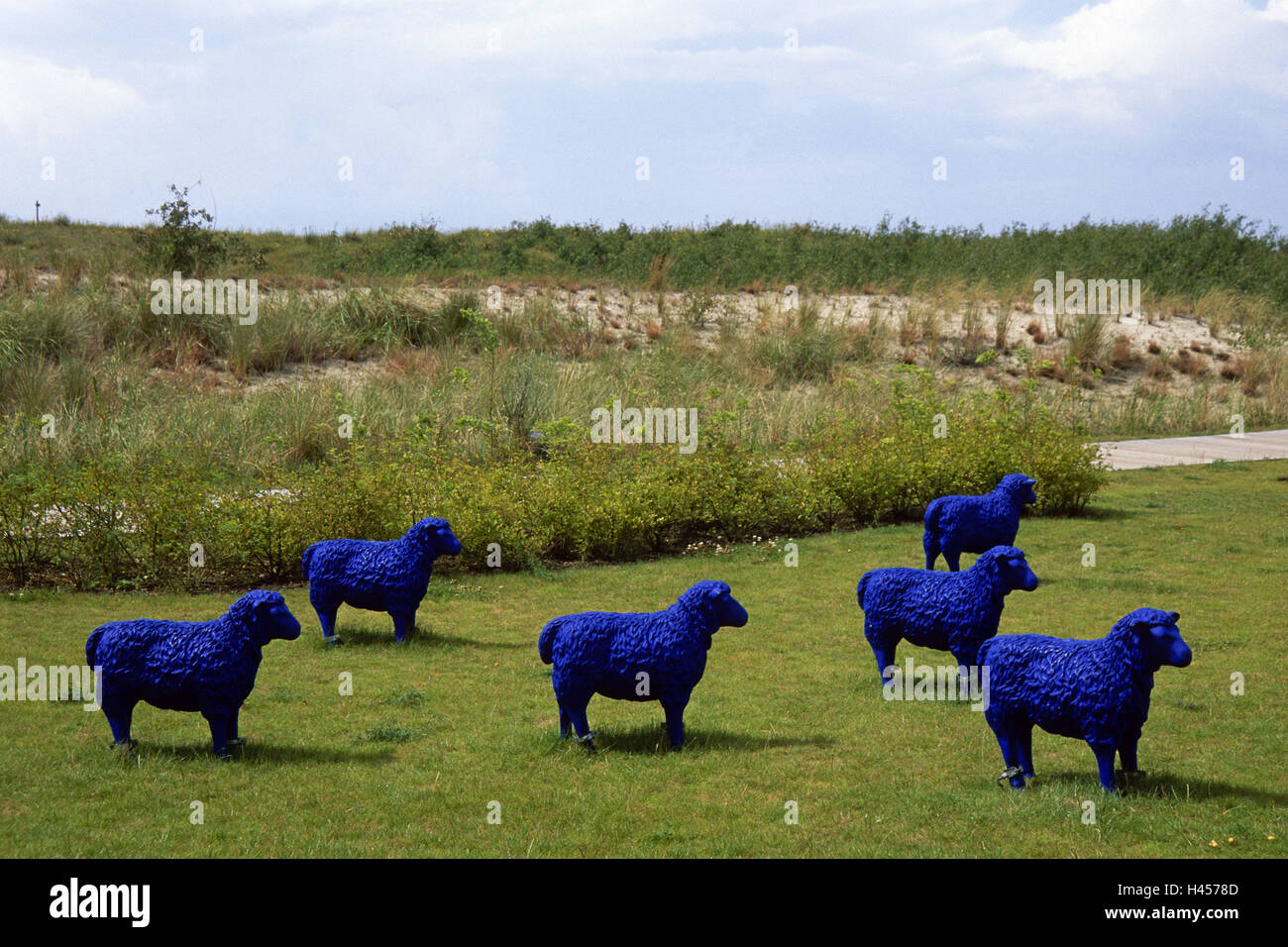North Germany, Dierhagen-new house, art object blue sheep, dunes, Stock Photo