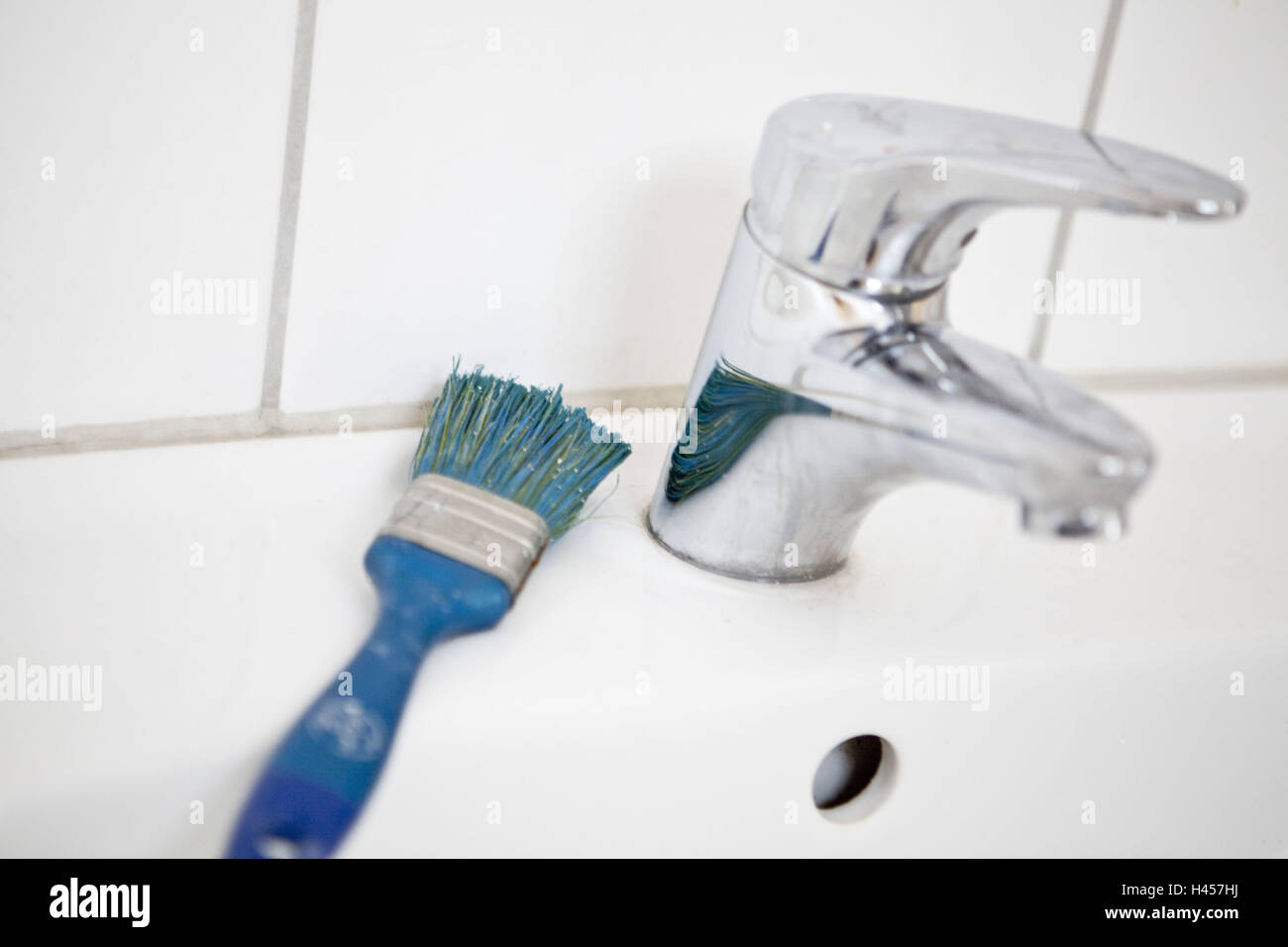 Paintbrush on sink hires stock photography and images Alamy
