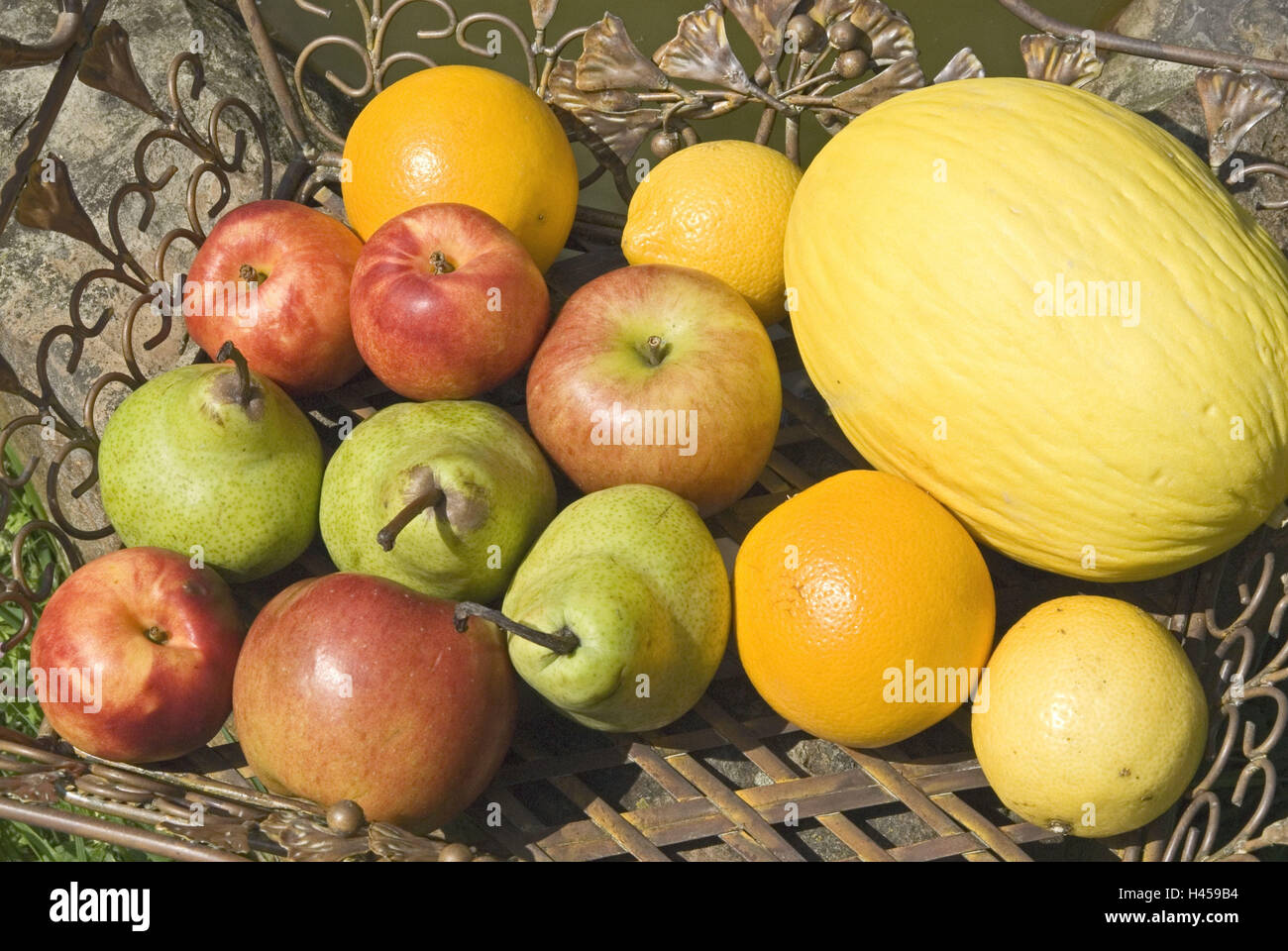 Oranges pears apples fruitbowl hires stock photography and images Alamy