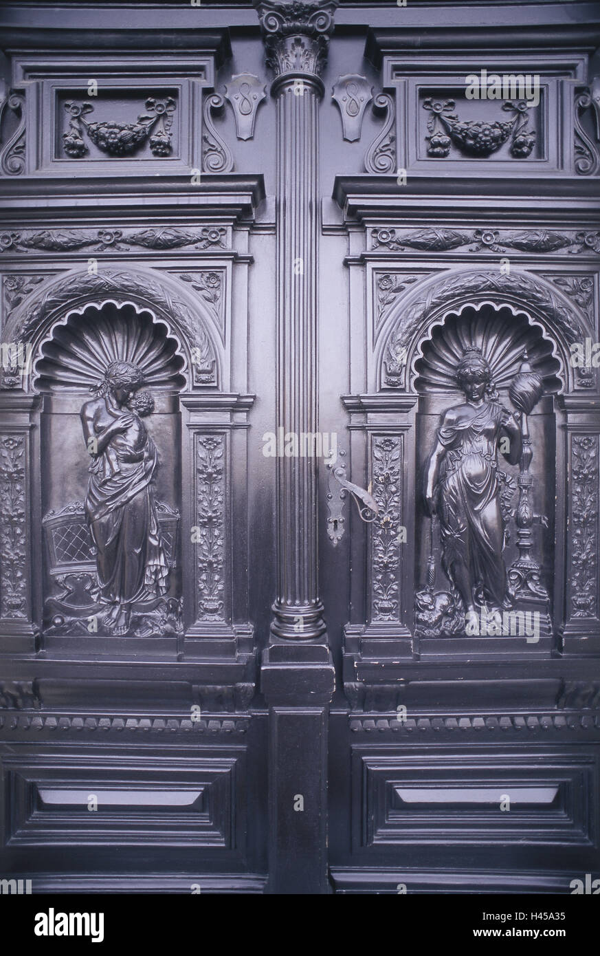 Wooden Door Carving High Resolution Stock Photography and Images Alamy