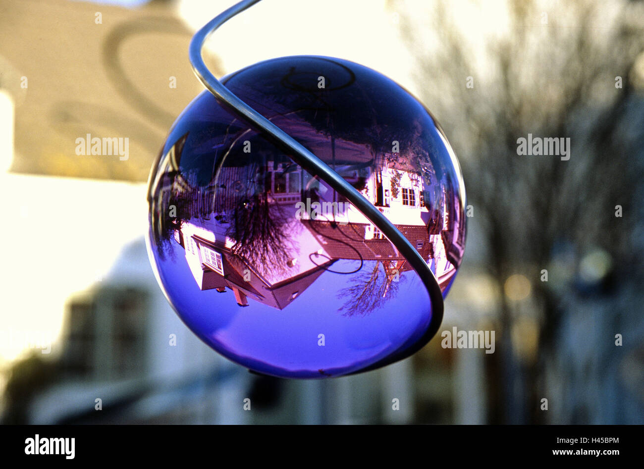 Sphere reflection hi-res stock photography and images - Alamy Sphere reflection hi-res stock photography and images - Alamy