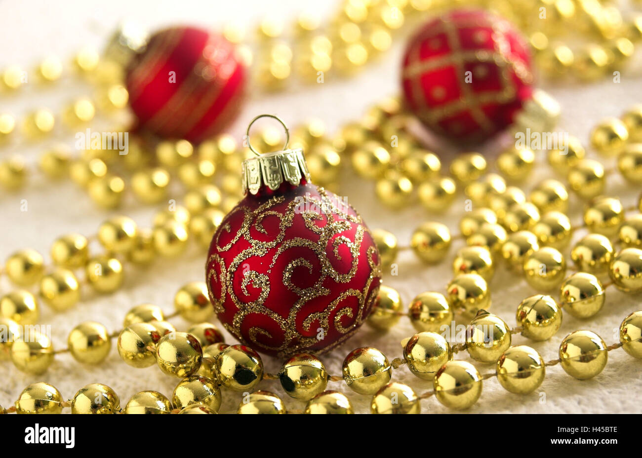 bead chain christmas