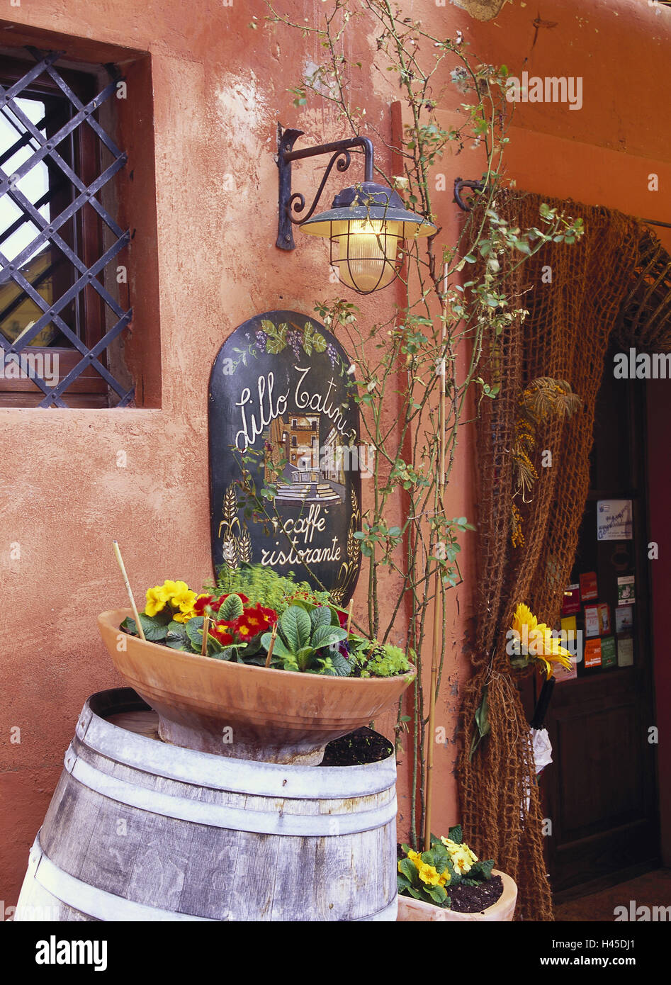 Italy, Umbria, Panicale, cafe, outside, detail, sign, wooden barrel, flowers, place, village, mountain village, building, house, bar, facade, input, flowers, plants, barrel, flower bowl, restaurant, lamp, notice board, nobody, notch, Mediterranean, idyllic, deserted, Stock Photo
