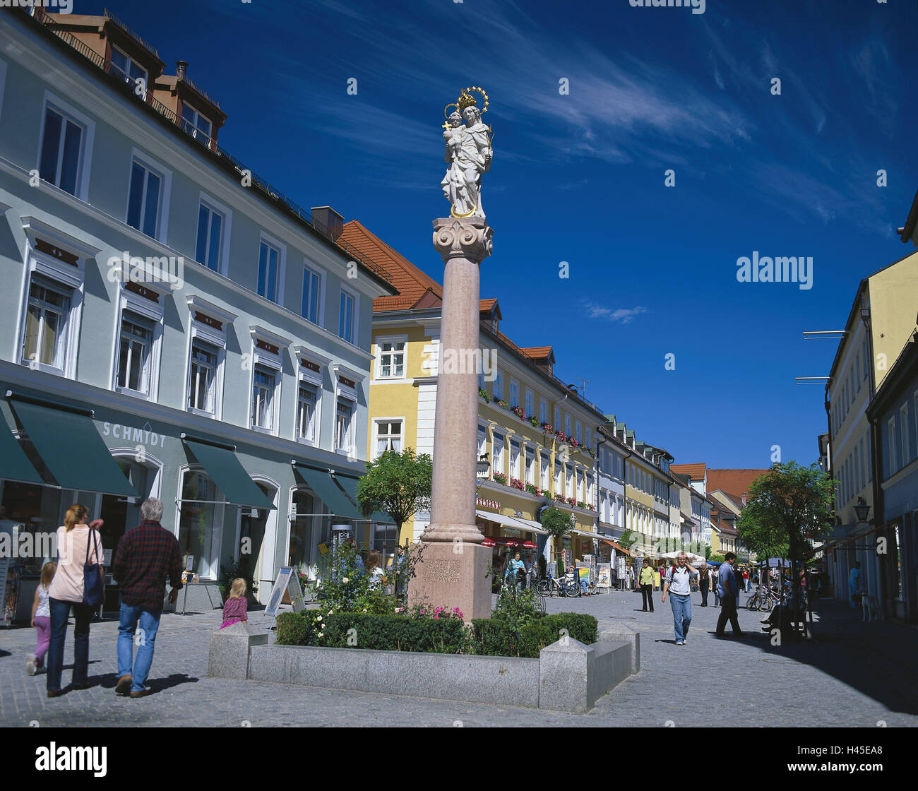 Germany, Bavaria, Murnau in the series lake, Marktstrasse, Marien's pillar, Upper Bavaria, pillar, pedestrian area, monument, place of interest, listed, houses, shops, shops, saunter, stroll, people, outside, city centre, architecture, house line, Stock Photo