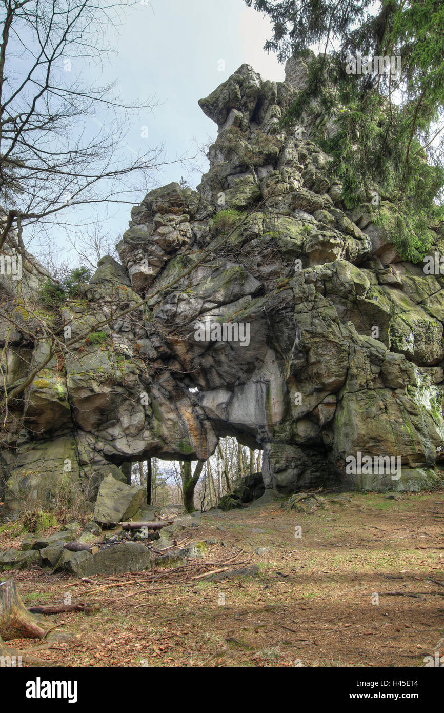 Stone gate of the castle hi-res stock photography and images - Alamy