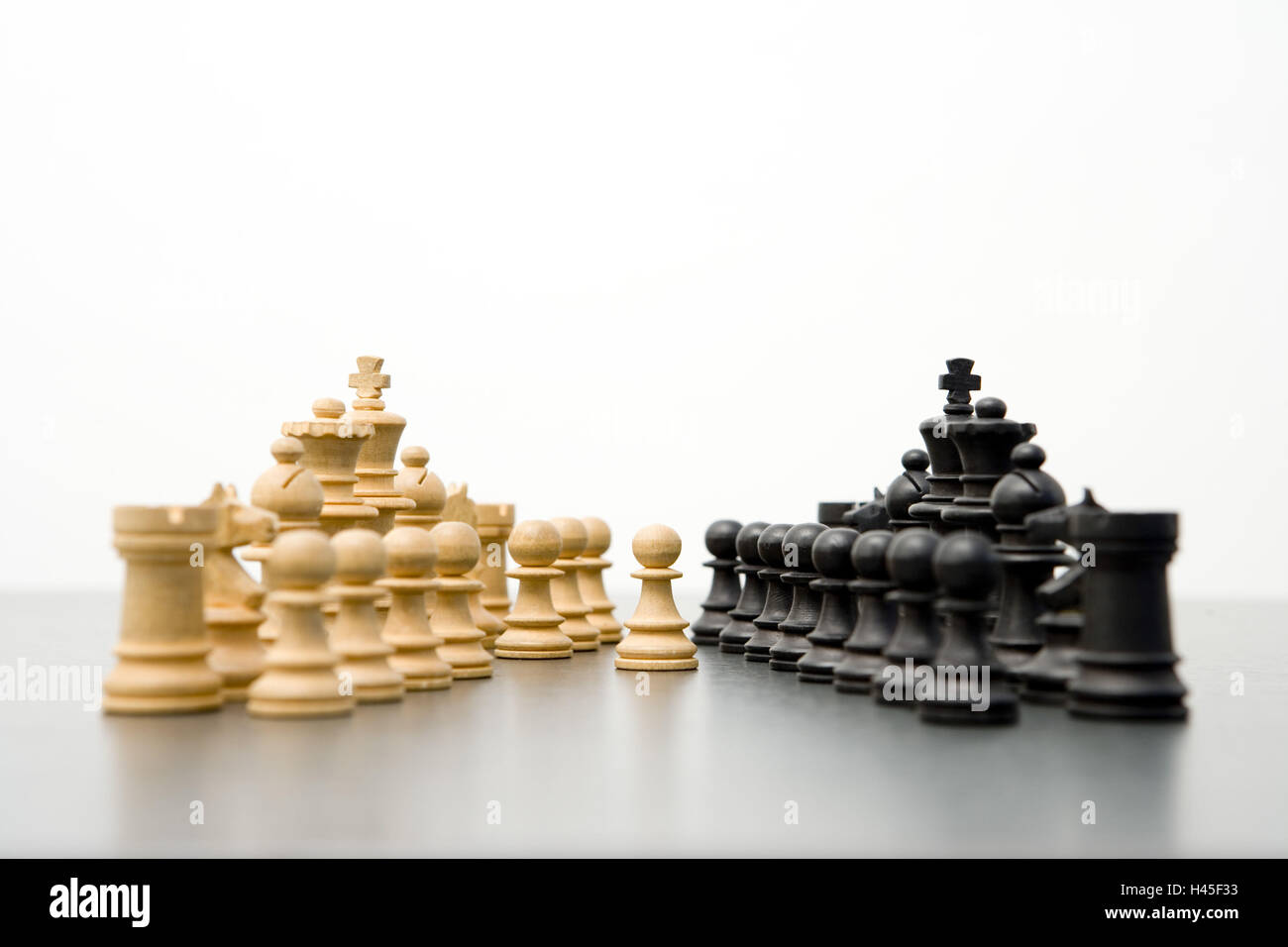 Chess pieces, black, white, pawn, manoeuvre, Still life, Stock Photo