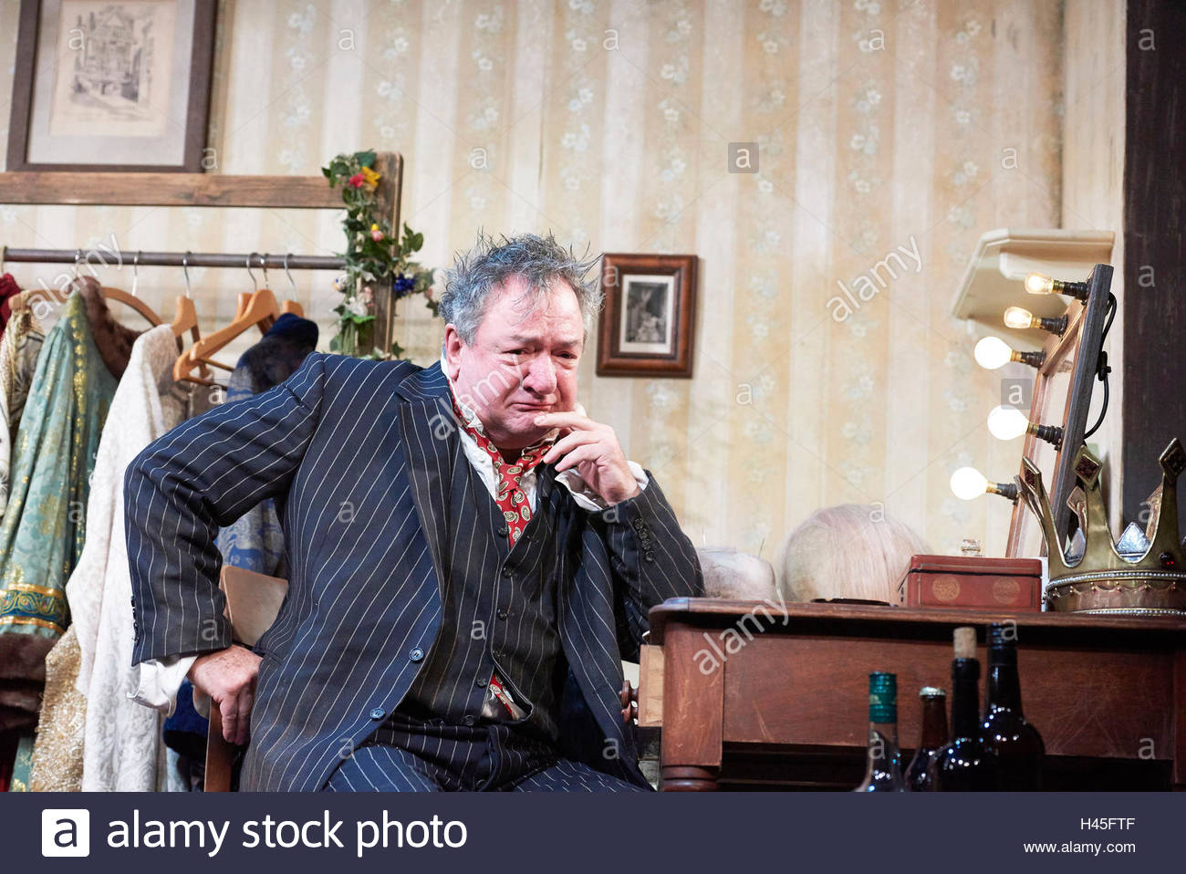 The Dresser By Ronald Harwood Directed By Sean Foley With Ken