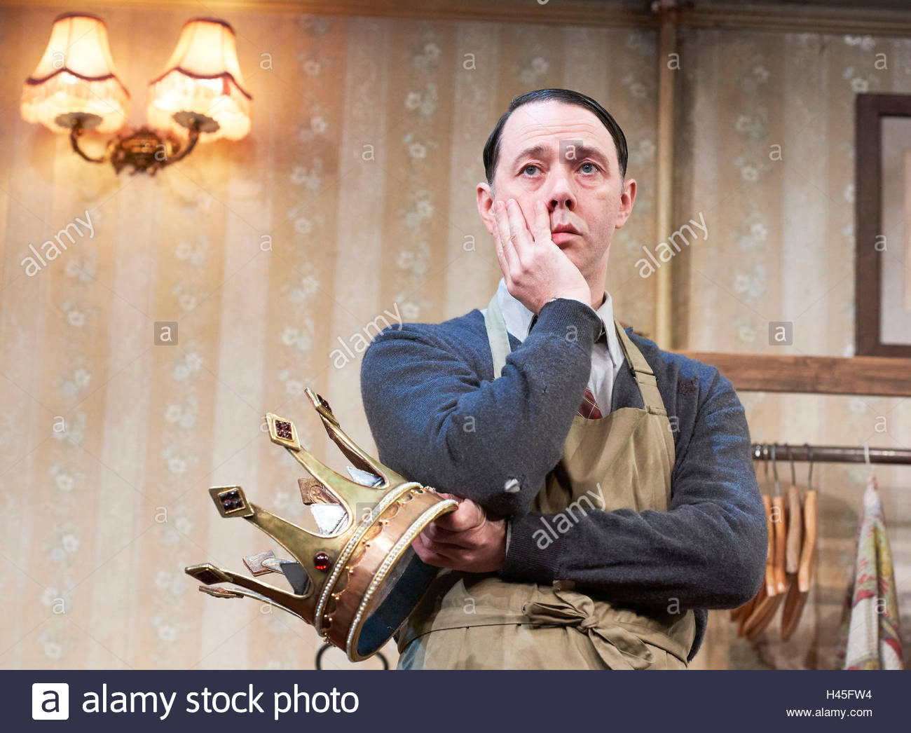 The Dresser By Ronald Harwood Directed By Sean Foley With Reece
