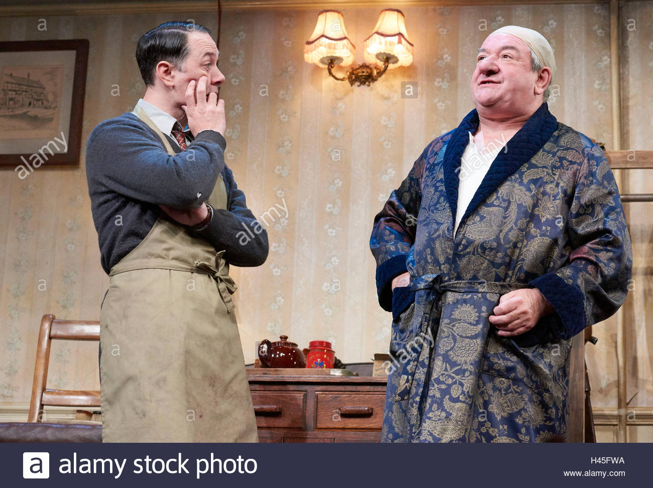 Sir Ronald Harwood High Resolution Stock Photography and Images Alamy