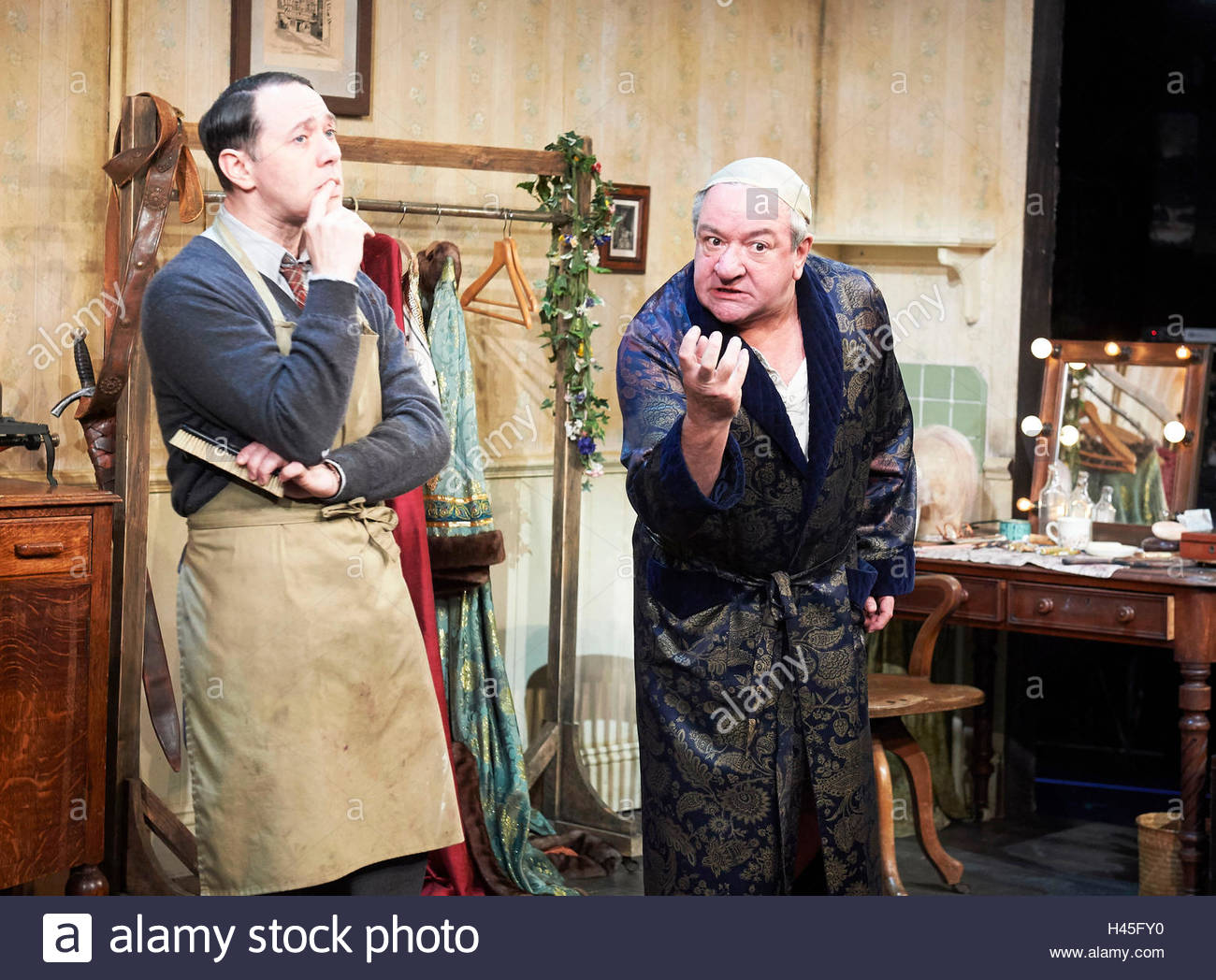 The Dresser By Ronald Harwood Directed By Sean Foley With Reece