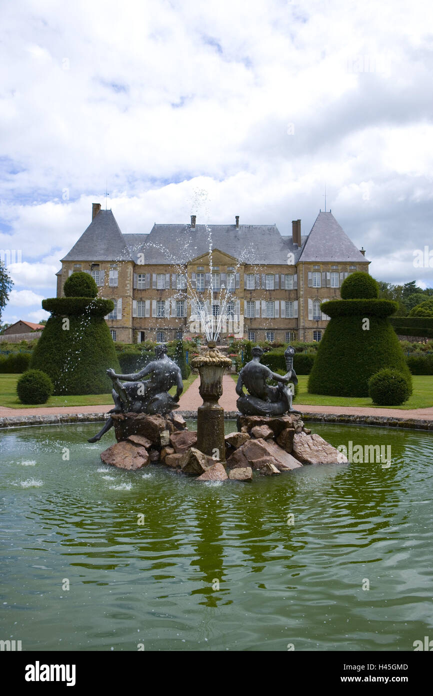 France, Bourgogne, Saone-et-Loire, Charolles, La Clayette, Corbigny, Chateau de Dree, fountain, detail, Stock Photo
