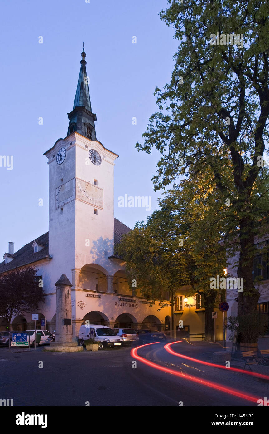 Austria, Lower Austria, Gumpoldskirchen, city hall, wicked pole, dusk, Stock Photo