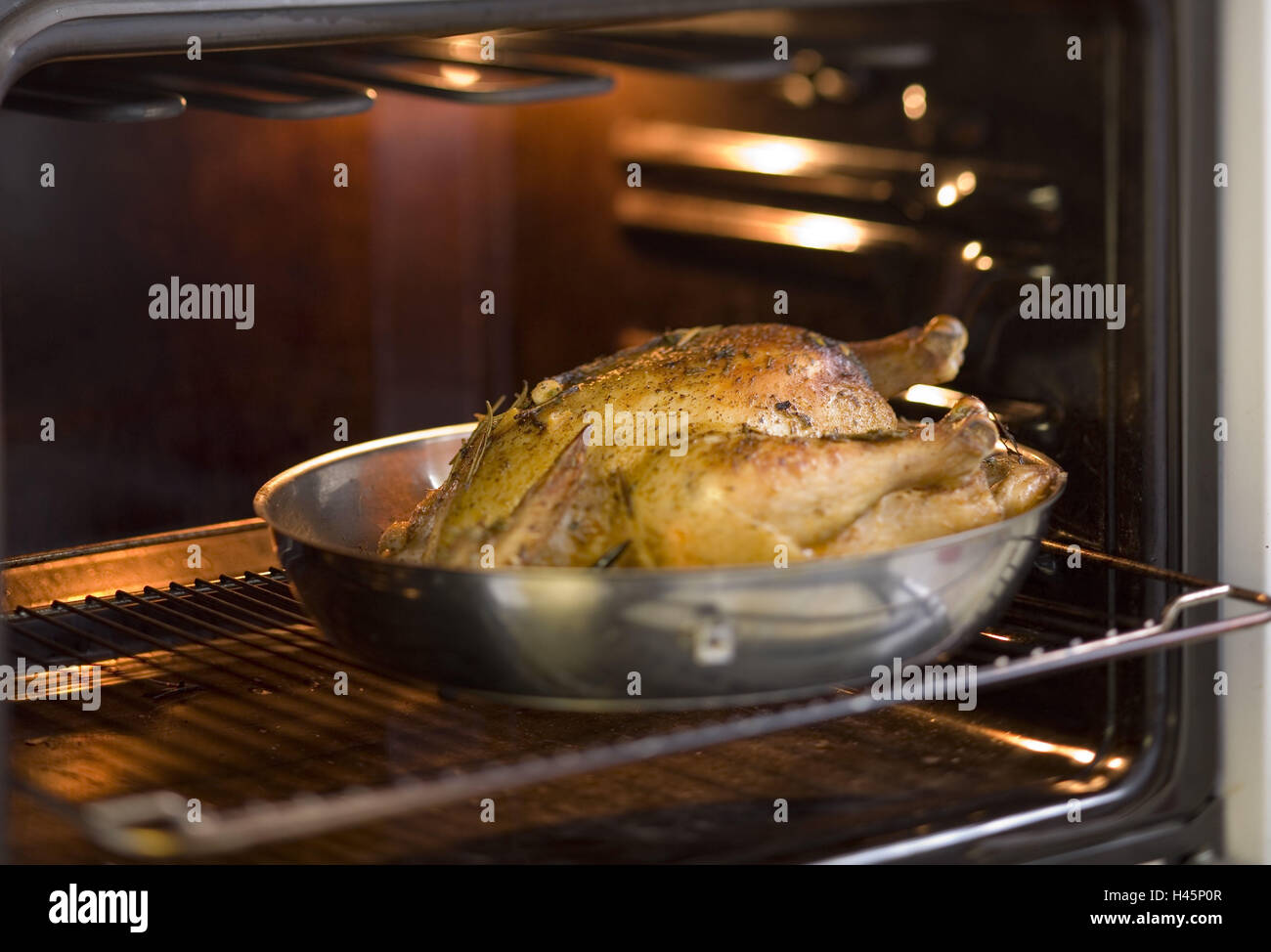 Chicken oven hires stock photography and images Alamy
