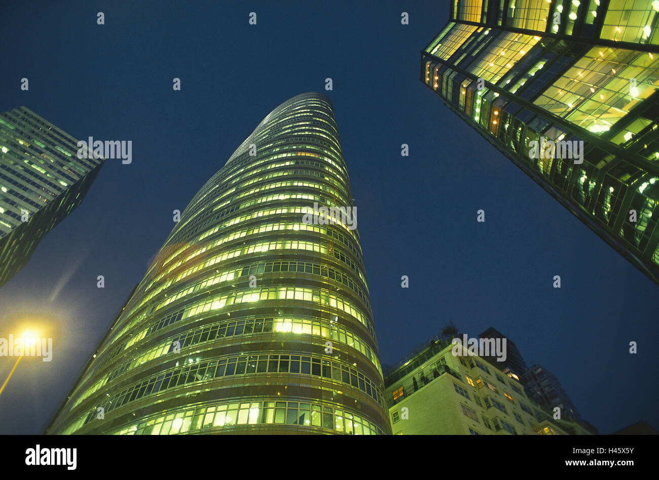 USA, New York city, high rises, evening, illuminated, America, North America, Manhattan, skyscraper, office building, deserted, outside, sky, perspective, unterview, below shot, structures, buildings, architecture, Stock Photo