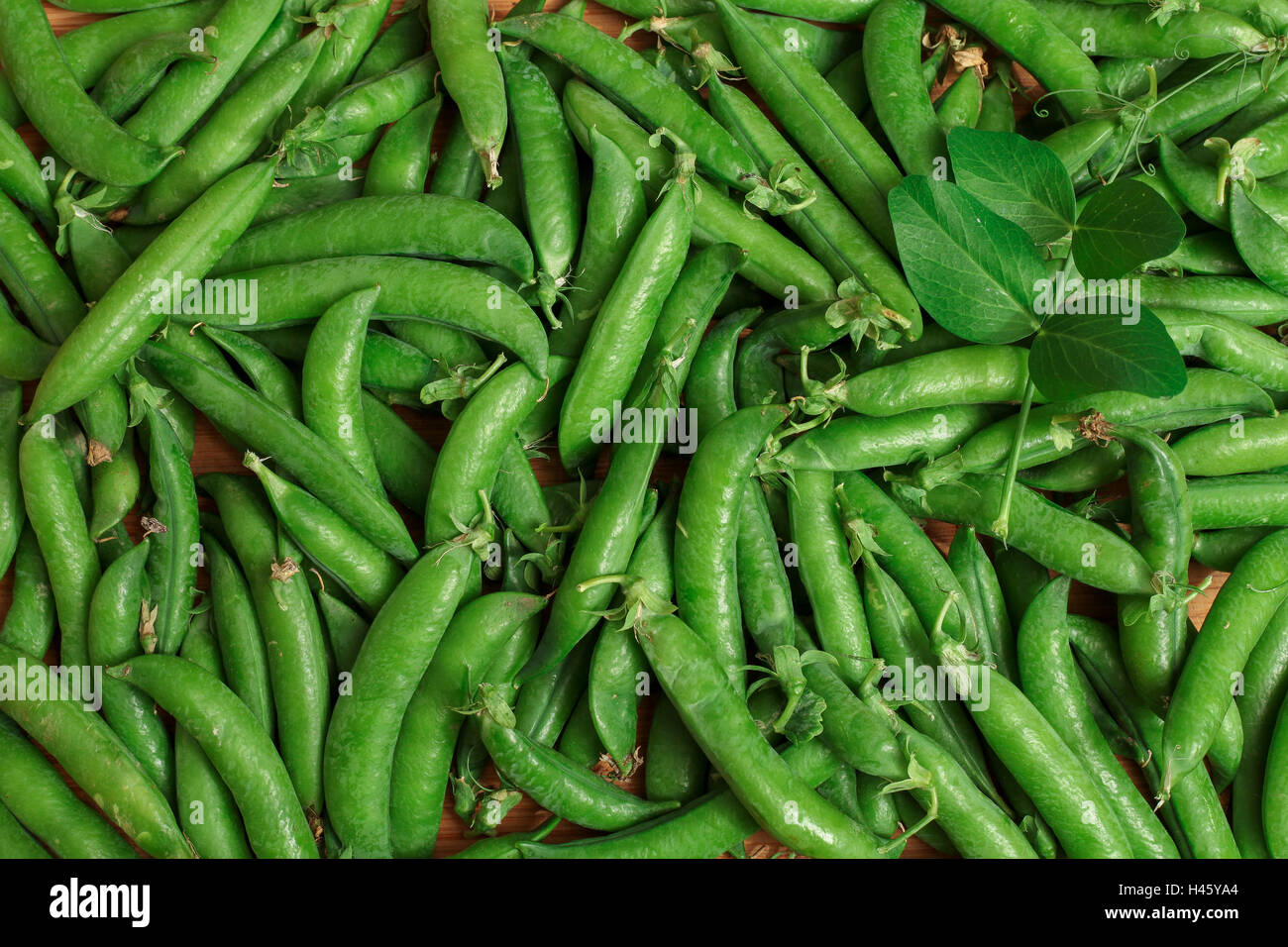 Peas from the garden Stock Photo Alamy
