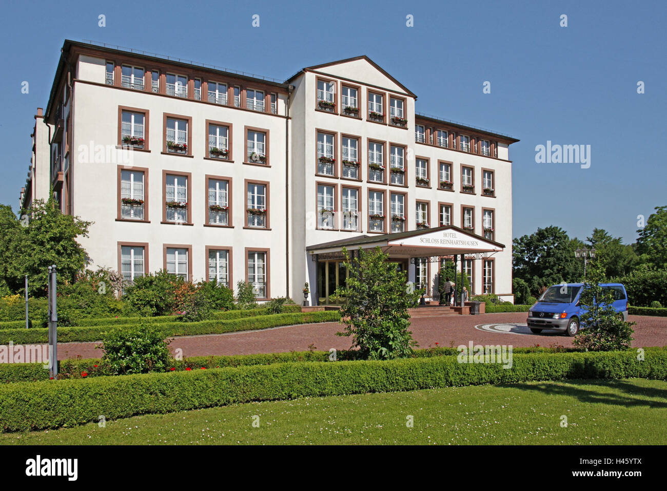 Castle reinhartshausen hi-res stock photography and images - Alamy