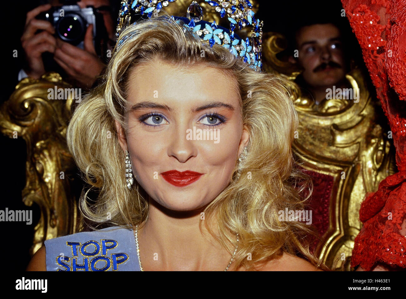 Miss World 1988. Linda Pétursdóttir (Queen of Europe) from Iceland. Royal Albert Hall. 17th November 1988. Stock Photo