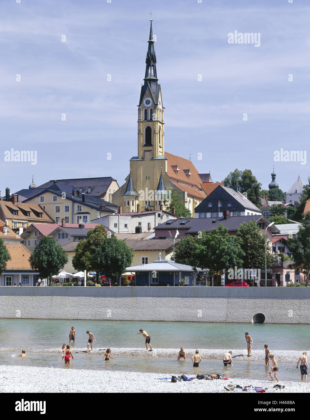 Germany, Bavaria, Bad Tölz (town), Cityscape, Isar, sandbanks, bathers, outside, Upper Bavaria, county seat, spa, healing climate, Altstadt, buildings, residential buildings, Church, Riverside, Riverbank, Leisure, swimming, summer, steeple, faith, Religio Stock Photo