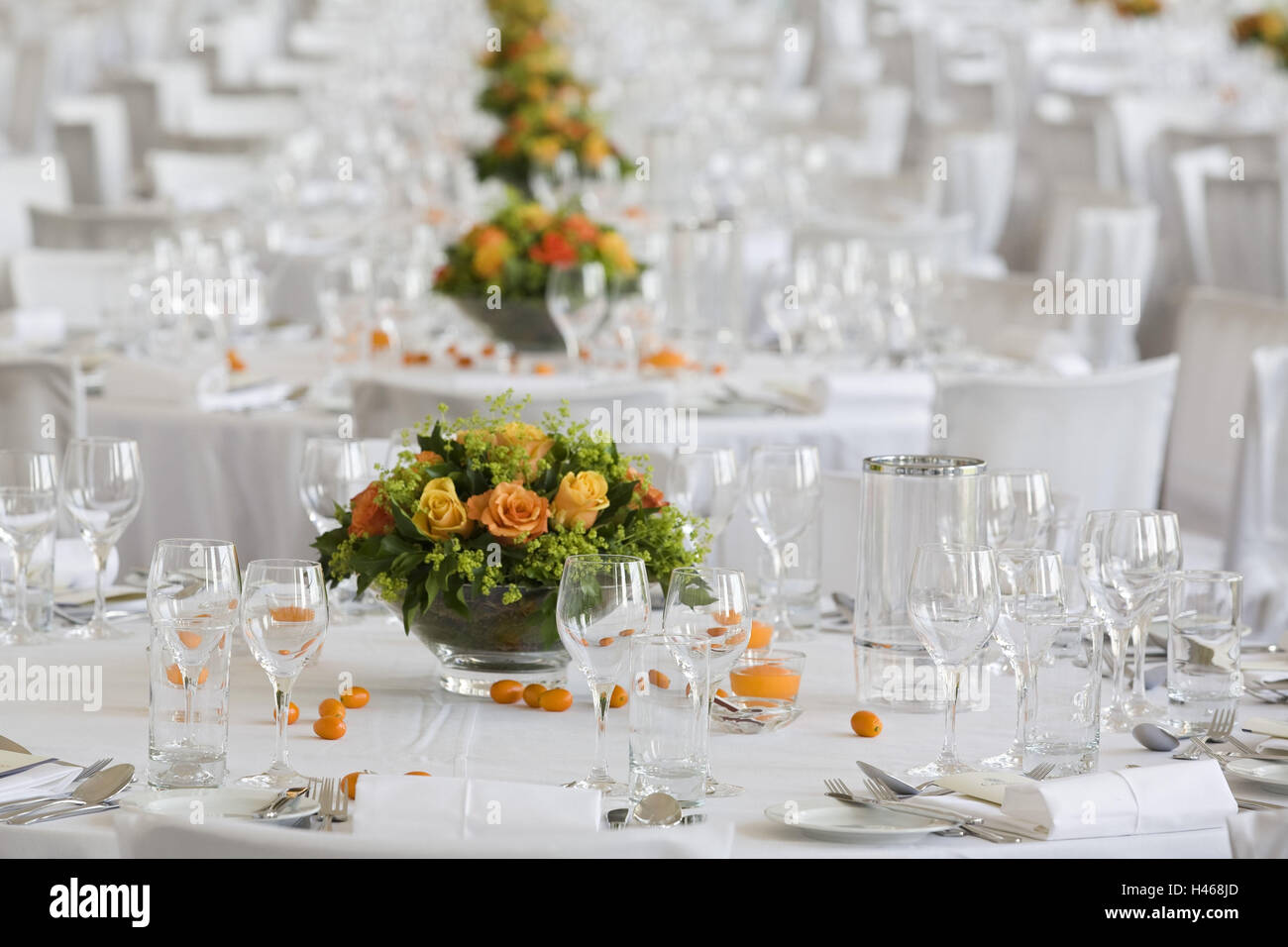 Dining tables hires stock photography and images Alamy