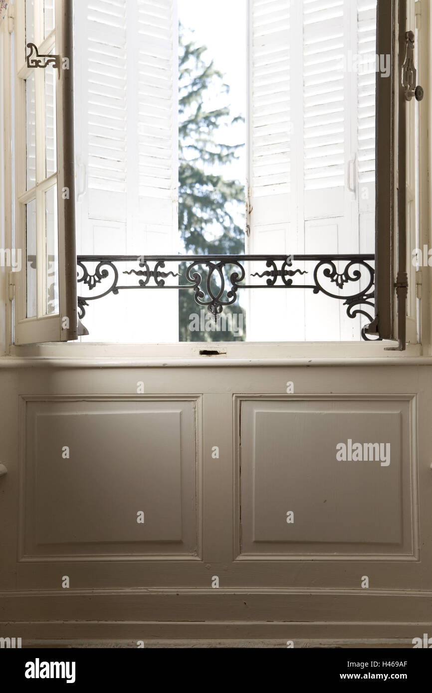 Casement window open hires stock photography and images Alamy